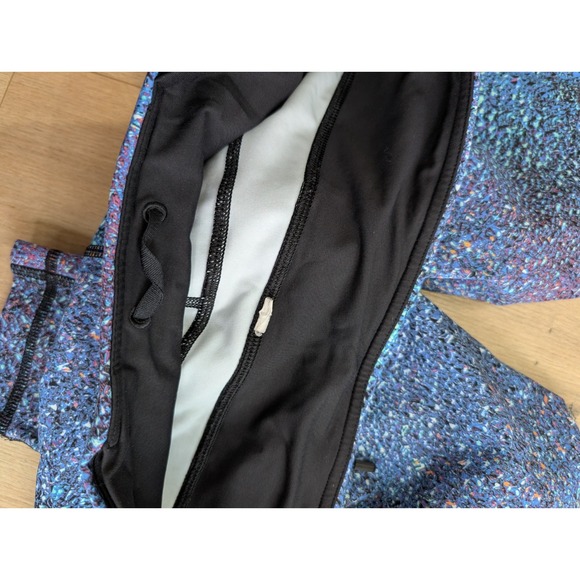 Lululemon‎ Speed Tight V Strive Multi Black RARE "Mermaid" Size 8 W5AGQS - Picture 5 of 14